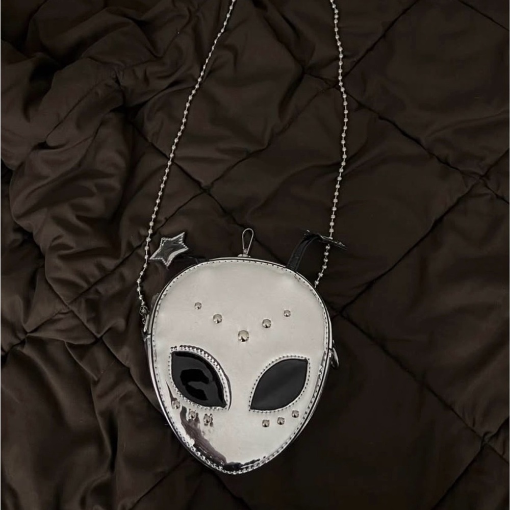 Alien Face Crossbody Bag